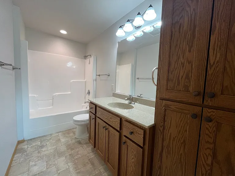 1112-1178 Scout Dr — Photo 24