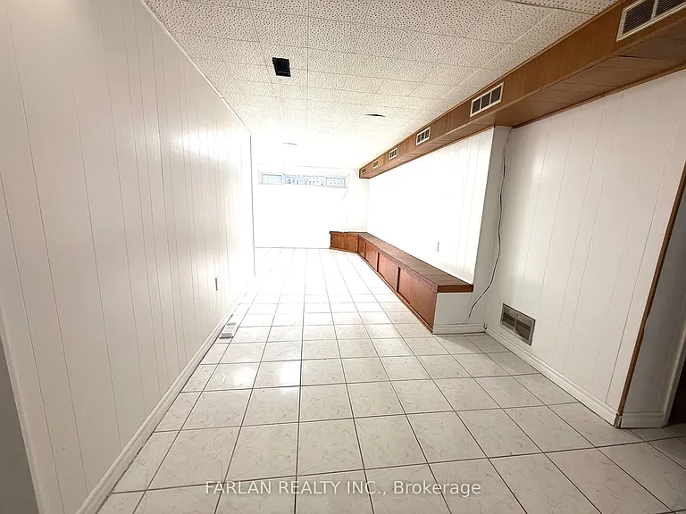 255 Sussex Ave #BASEMENT — Photo 7
