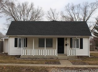 818 E Grant St, Monticello, IL 61856