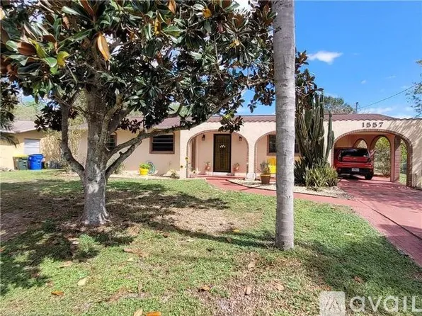 1557 Lake Clay Dr, Lake Placid, FL 33852