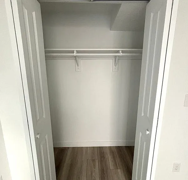 1453 W Royal Cloak Dr — Photo 14