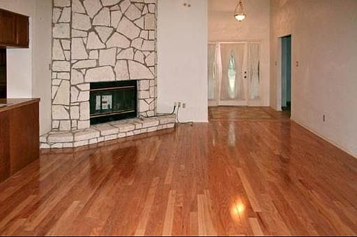 2nd image of 418 OAK VILLAGE