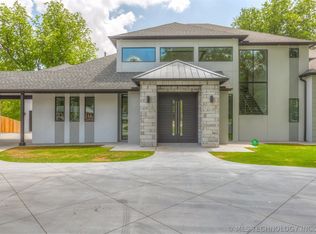2828 E 49th St, Tulsa, OK 74105