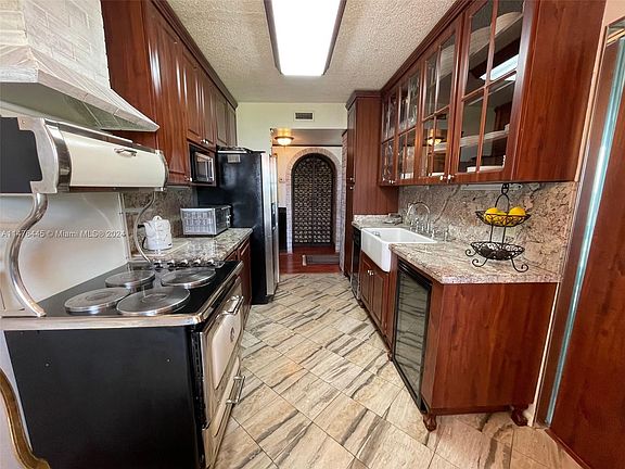 2nd image of 3800 Hillcrest Dr APT 1001