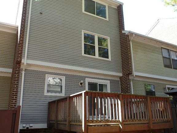 Exterior (Rear)