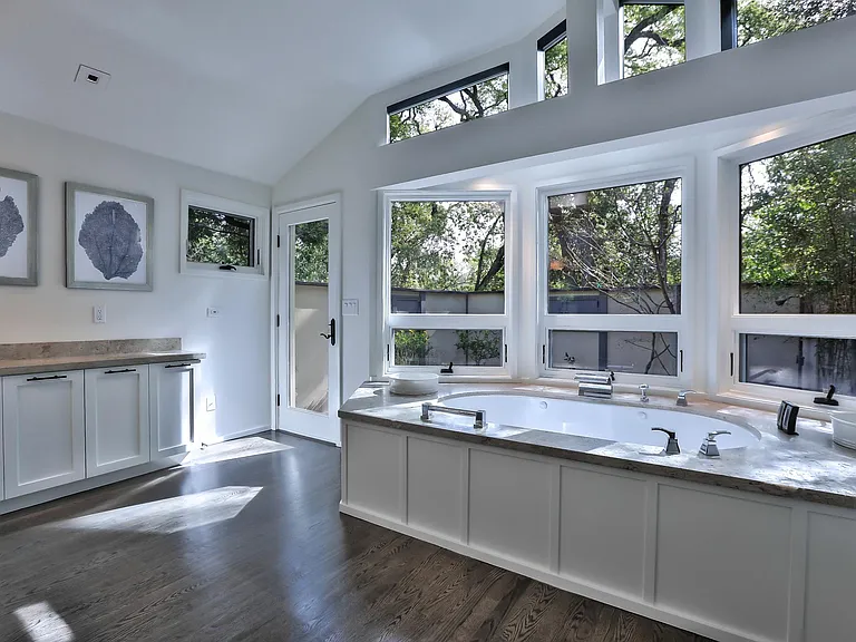master suite bath with jetted tub and access to zen garden/o