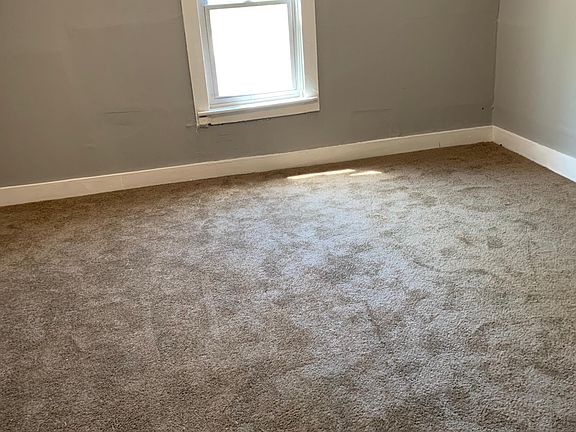 5th image of 3039 W 47th St