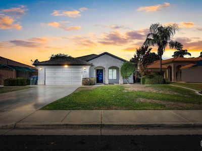 6607 Radio Flyer Dr, Bakersfield, CA, 93312