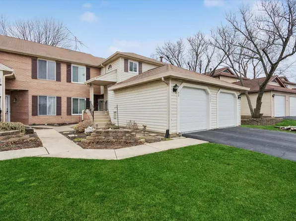 2404 Danbury Dr APT A1, Woodridge, IL 60517