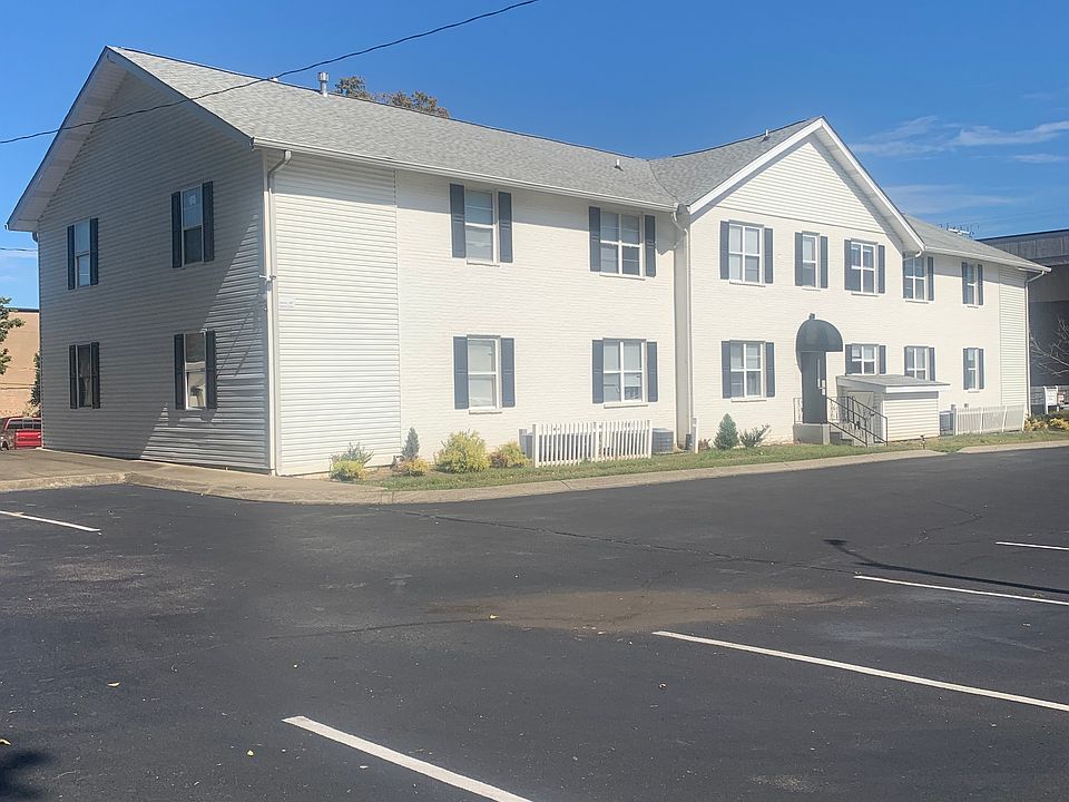 2nd image of 405 Locust St APT 1