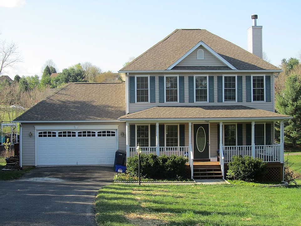 1st image of 701 Givens Ln