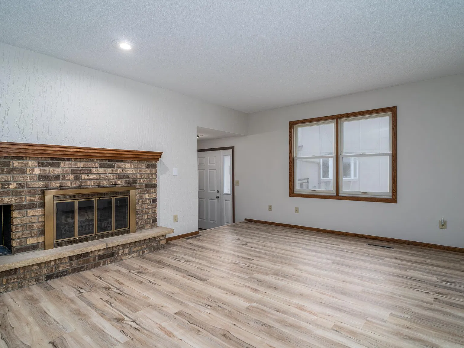 3 bed, 1750 sqft, $1,600 — Photo 2