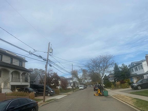 4th image of 412 Little East Neck Rd