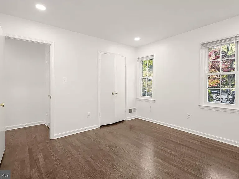1721 Arbor View Rd — Photo 8
