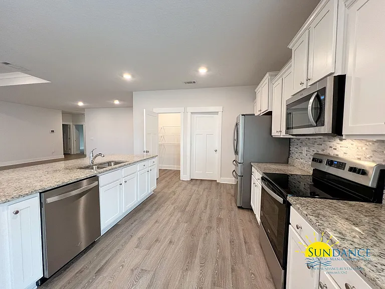 508 Mary Lou Way — Photo 7