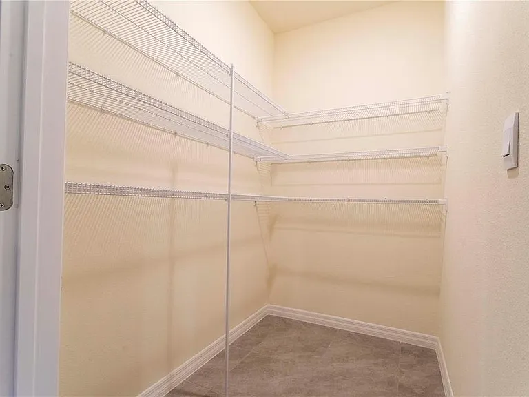 1779 Post Oak Dr — Photo 16