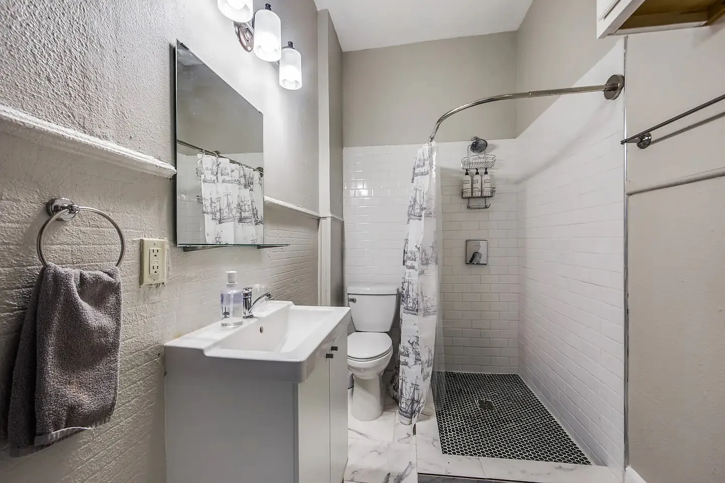 2 bed, 950 sqft, $1,150 — Photo 2