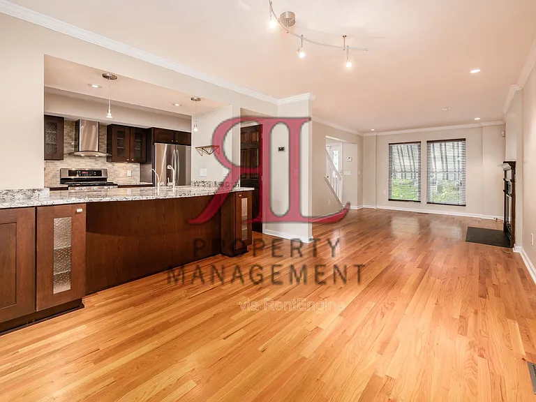 362 W 4th Ave — Photo 12