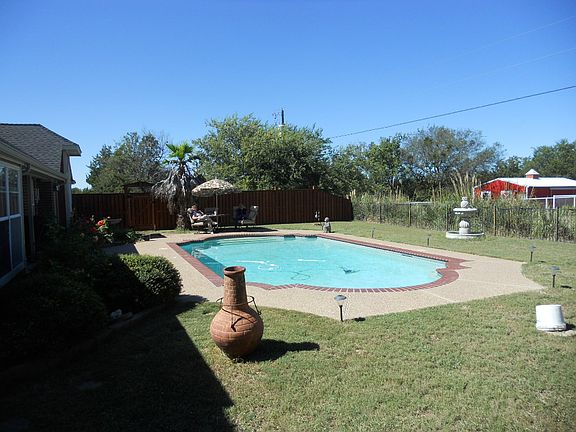 Back yard pool fenced