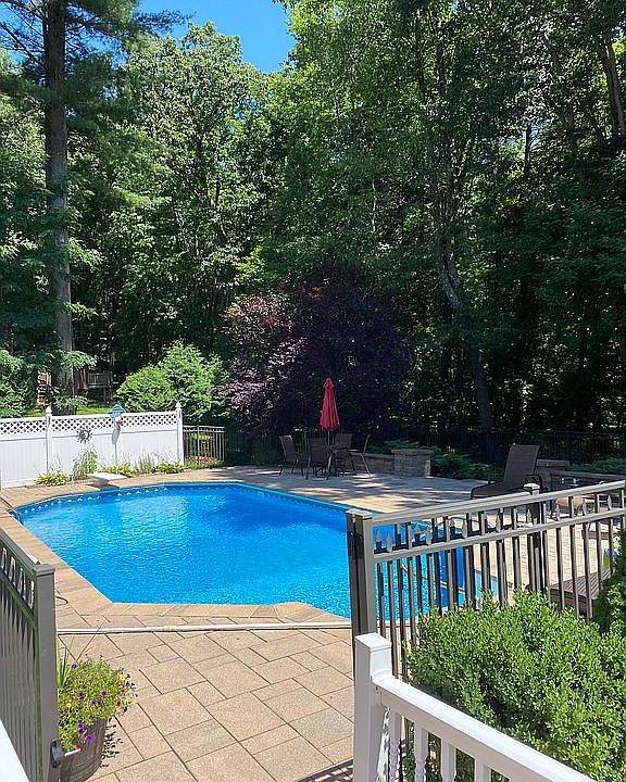 16x32 Pool