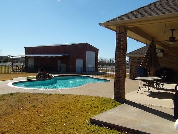 2nd image of 2024 Bear Springs Dr
