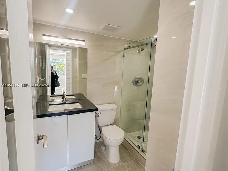 16546 NE 26th Ave #4J — Photo 16