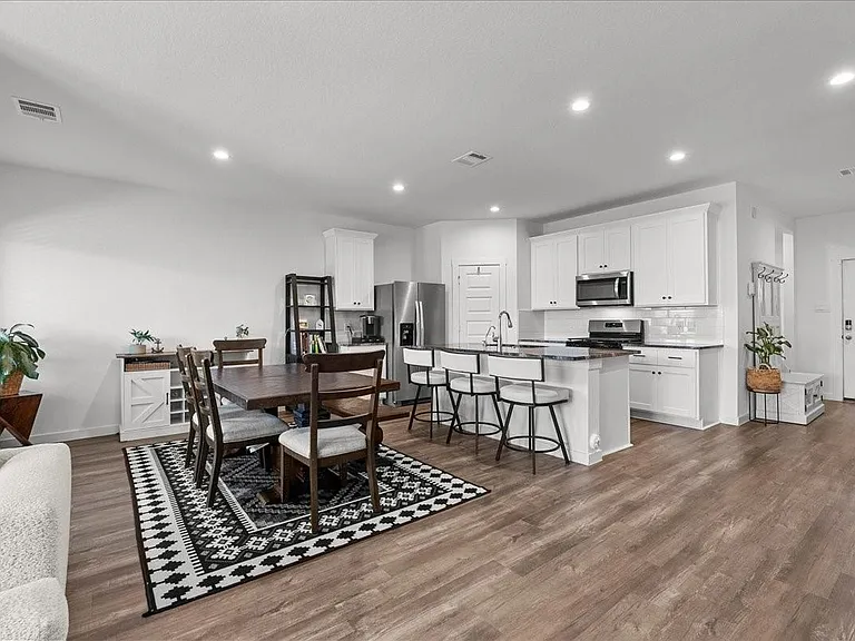 3109 Magnolia Pass Ln — Photo 9