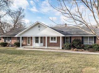 3419 Hilltop Dr, Saint Charles, MO