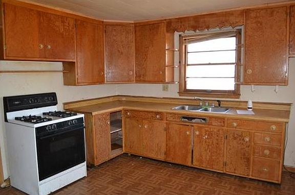 3rd image of 292 S Park Ave