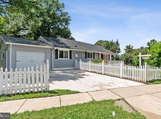 5707 Galloway Dr, Oxon Hill, MD