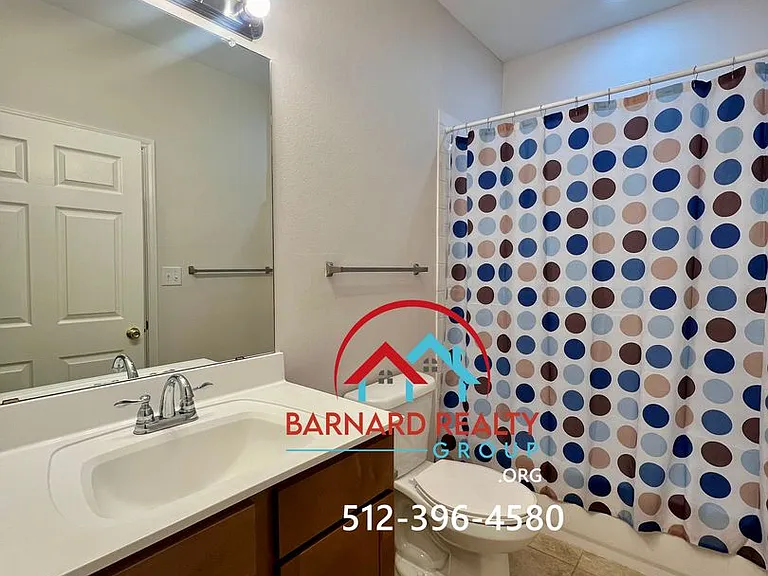 524 S. LBJ — Photo 13