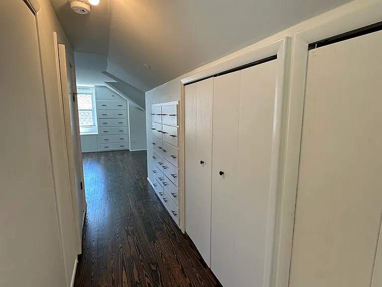 8006 Essen Ave — Photo 9