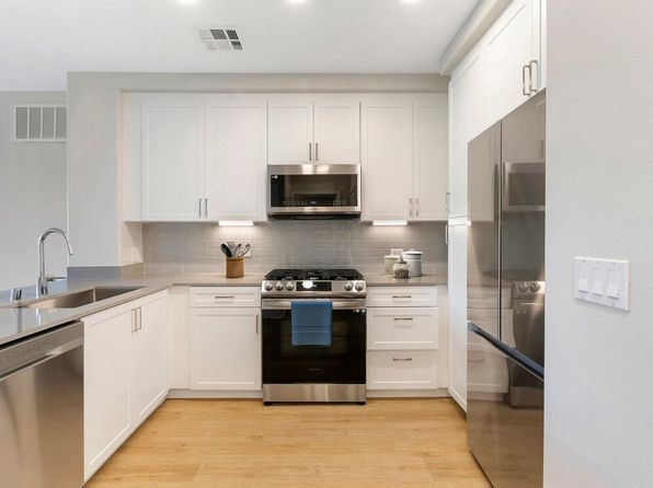 16350 Ventura Blvd #2B-2Ba-1090Sqft