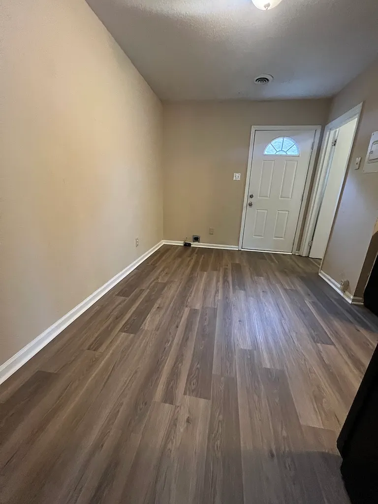 2 bed, 1.5 bath, 950 sqft, $975 — Photo 4