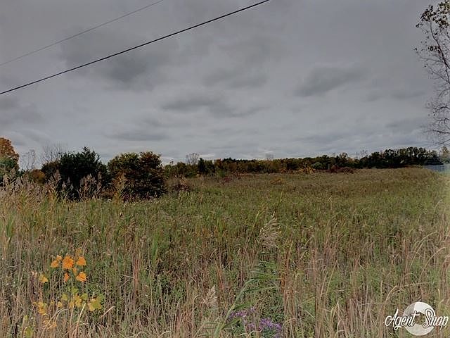 2nd image of E Hurd Rd