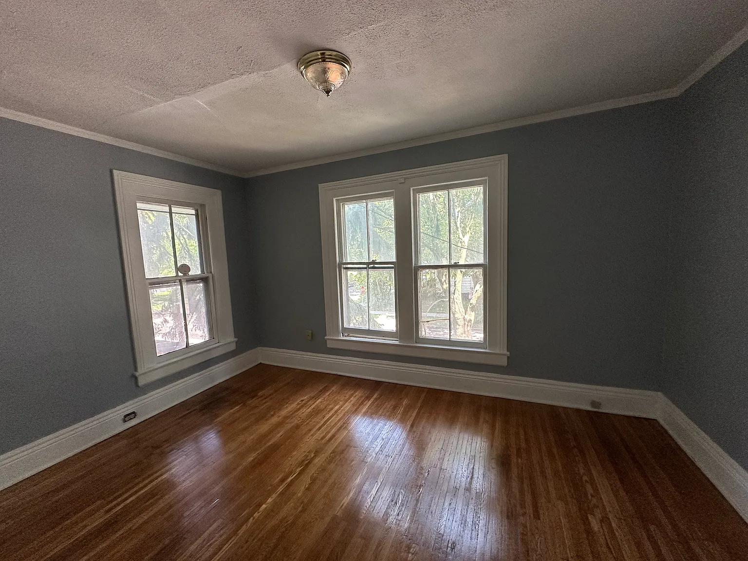 506 Meigs St — Photo 3