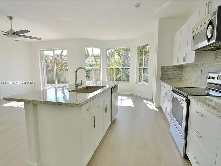 4534 NW 94th Pl — Photo 14