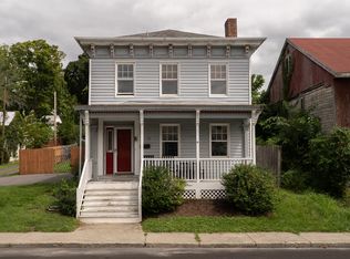 78 2nd St, Athens, NY 12015