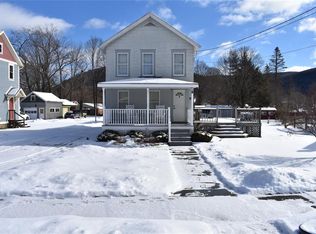 76 Lackawanna Ave, Hallstead, PA 18822