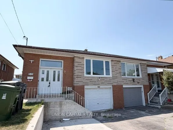 50 Dolores Rd, Toronto, ON M3L 2A9