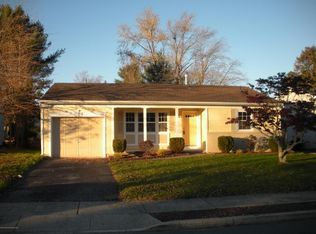 118 Westbrook Dr, Toms River, NJ
