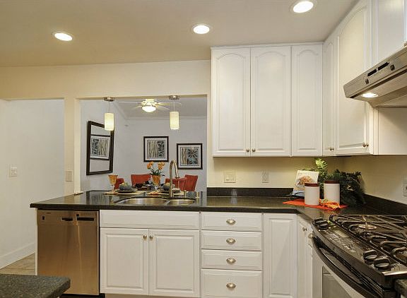 5th image of 3426 Laguna Ct