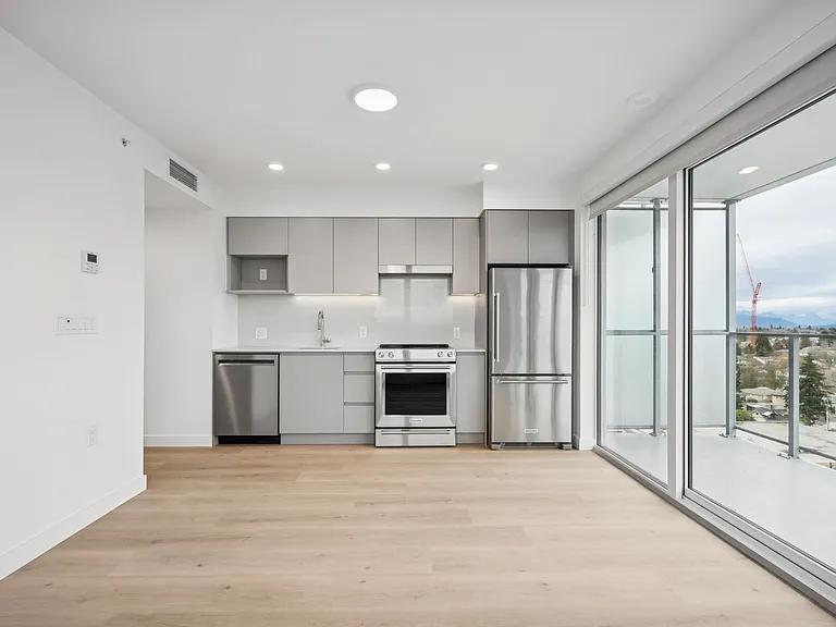 5670 Cambie St — Photo 96