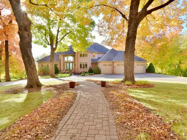 8055 Davis St, Loretto, MN 55357