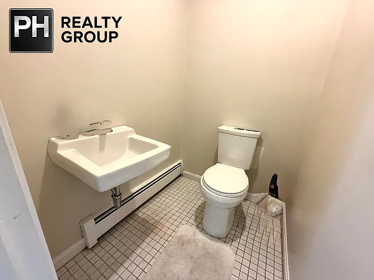 43 Edenfield Ave — Photo 30