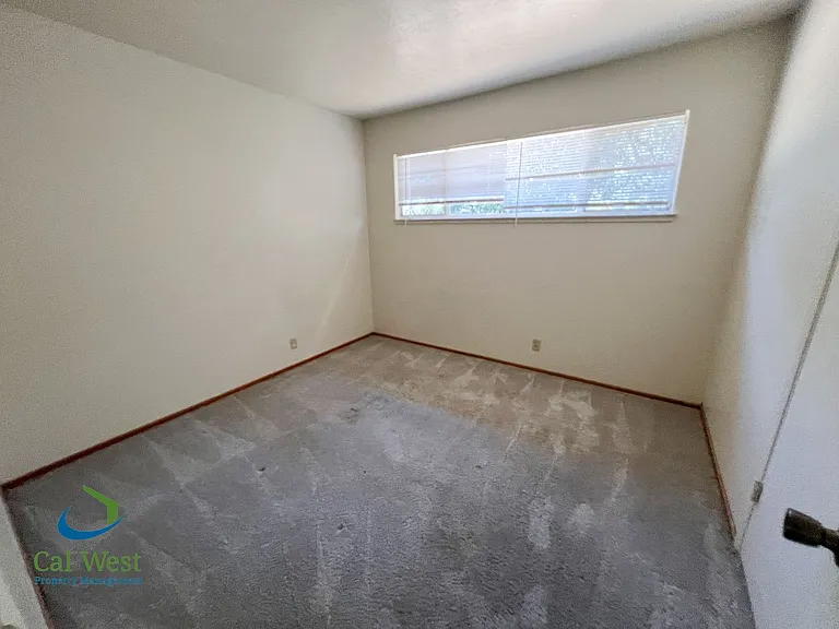 10600 E Estates Dr — Photo 17