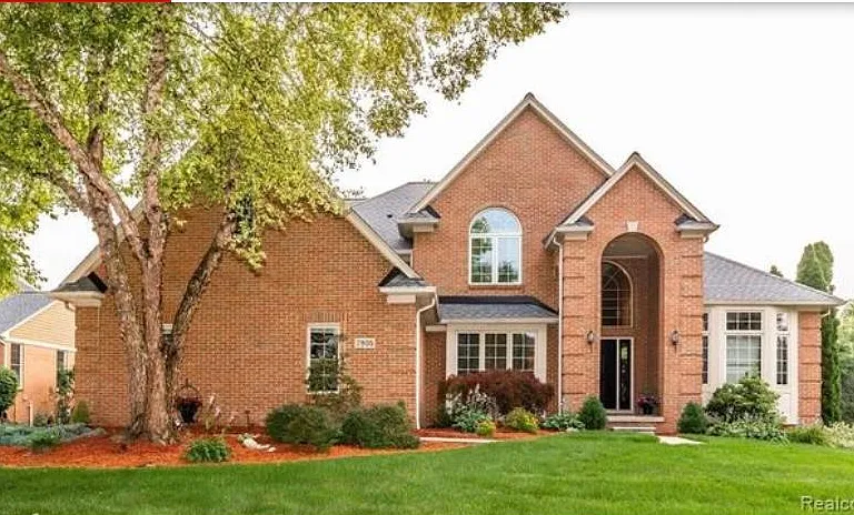 7805 Rutherford Ct — Photo 1