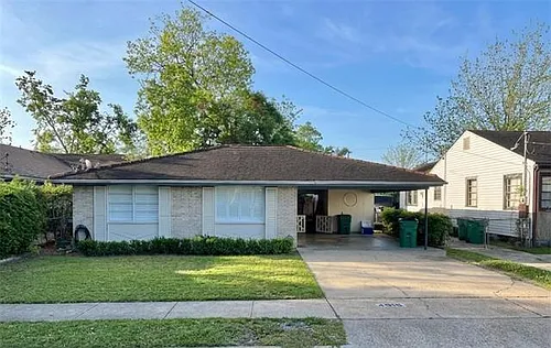 4516 Calumet St Photo 1