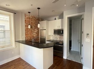 126 S 16th St APT 3F, Philadelphia, PA 19102