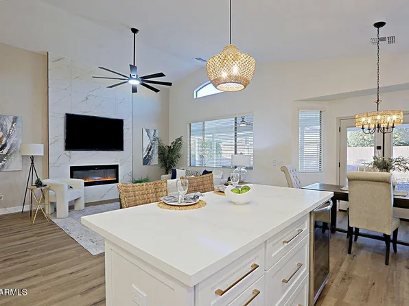 18068 W BROWNING Drive, Surprise, AZ 85374